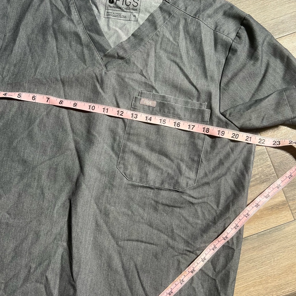 Figs Scrub Top- Medium - image 6